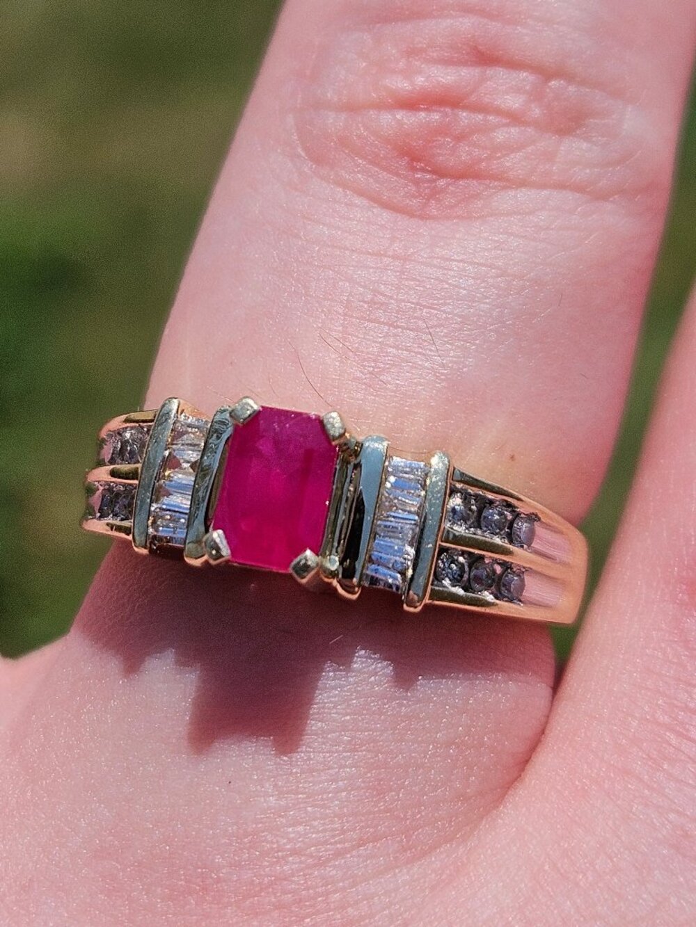 14K Yellow Gold Natural Ruby & Diamond 2 Row Band Cocktail Ring Size 8